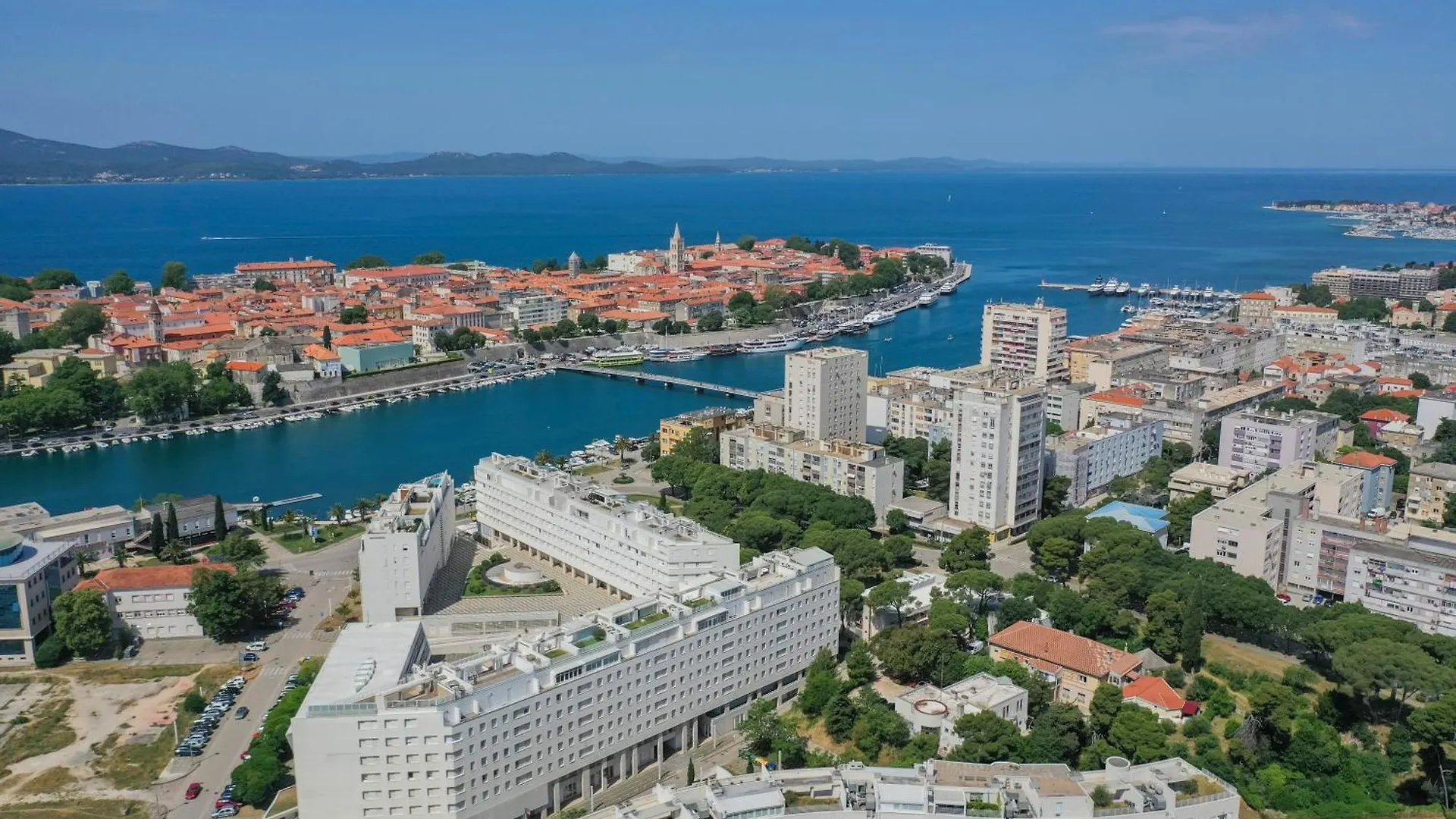 Apartment White Rooms By Belmont Realty Zadar